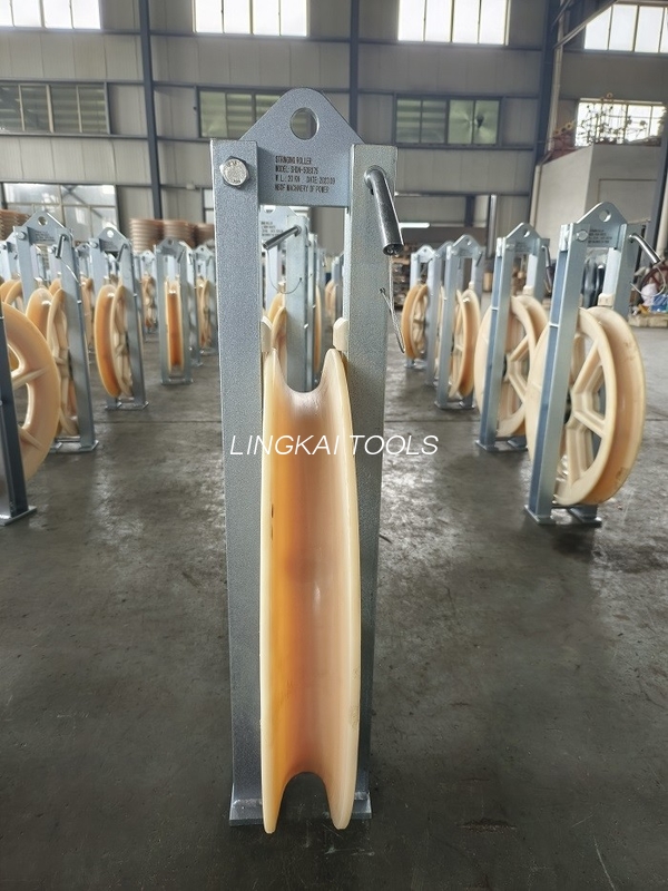 Blocco di tesatura della puleggia del conduttore in bundle con diametro di 660 mm con parti di trasmissione di potenza con ruote in nylon