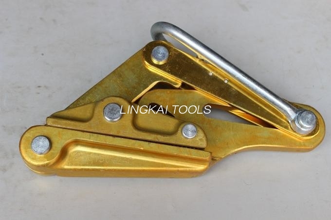 Linea di trasmissione isolata del cavo metallico che mette insieme gli strumenti Autogrip per cavo in PVC